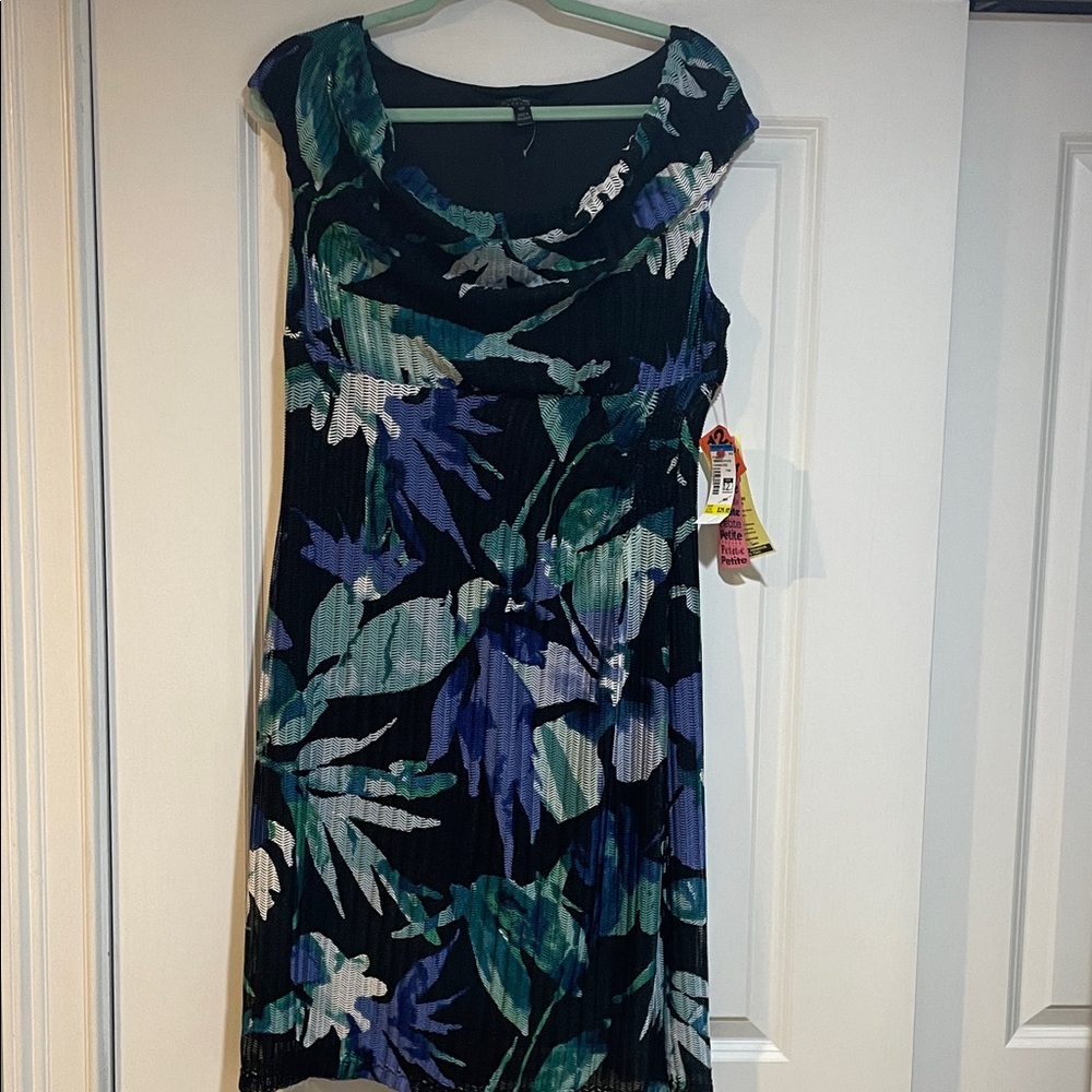 NWT Floral  Women's Dress